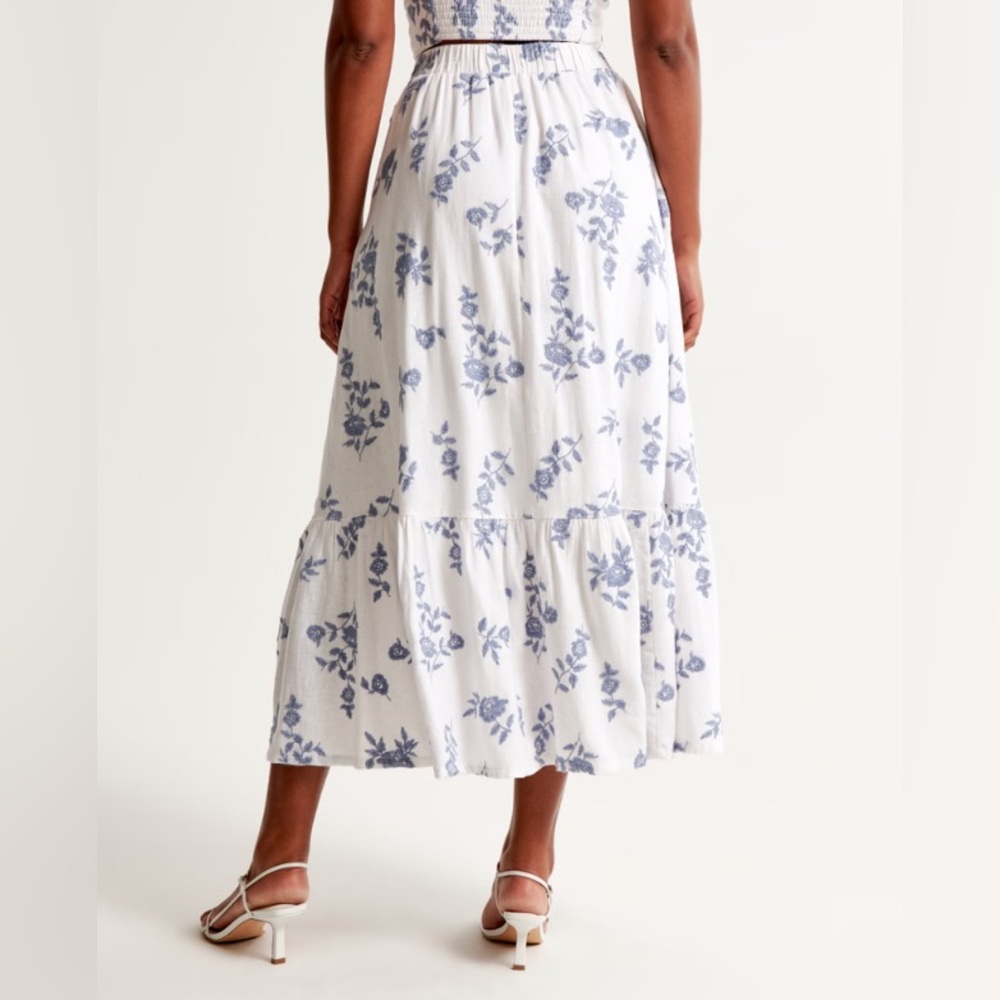 Abercrombie & Fitch Floral Maxi Skirt